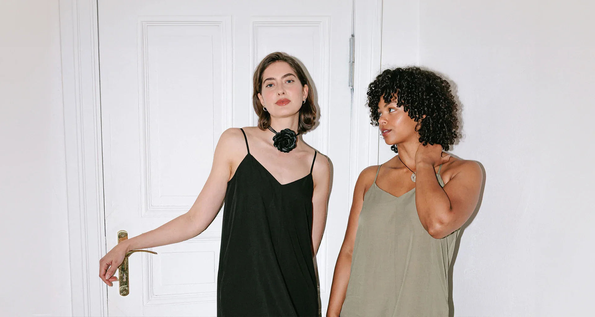 Les Lunes - New Arrivals